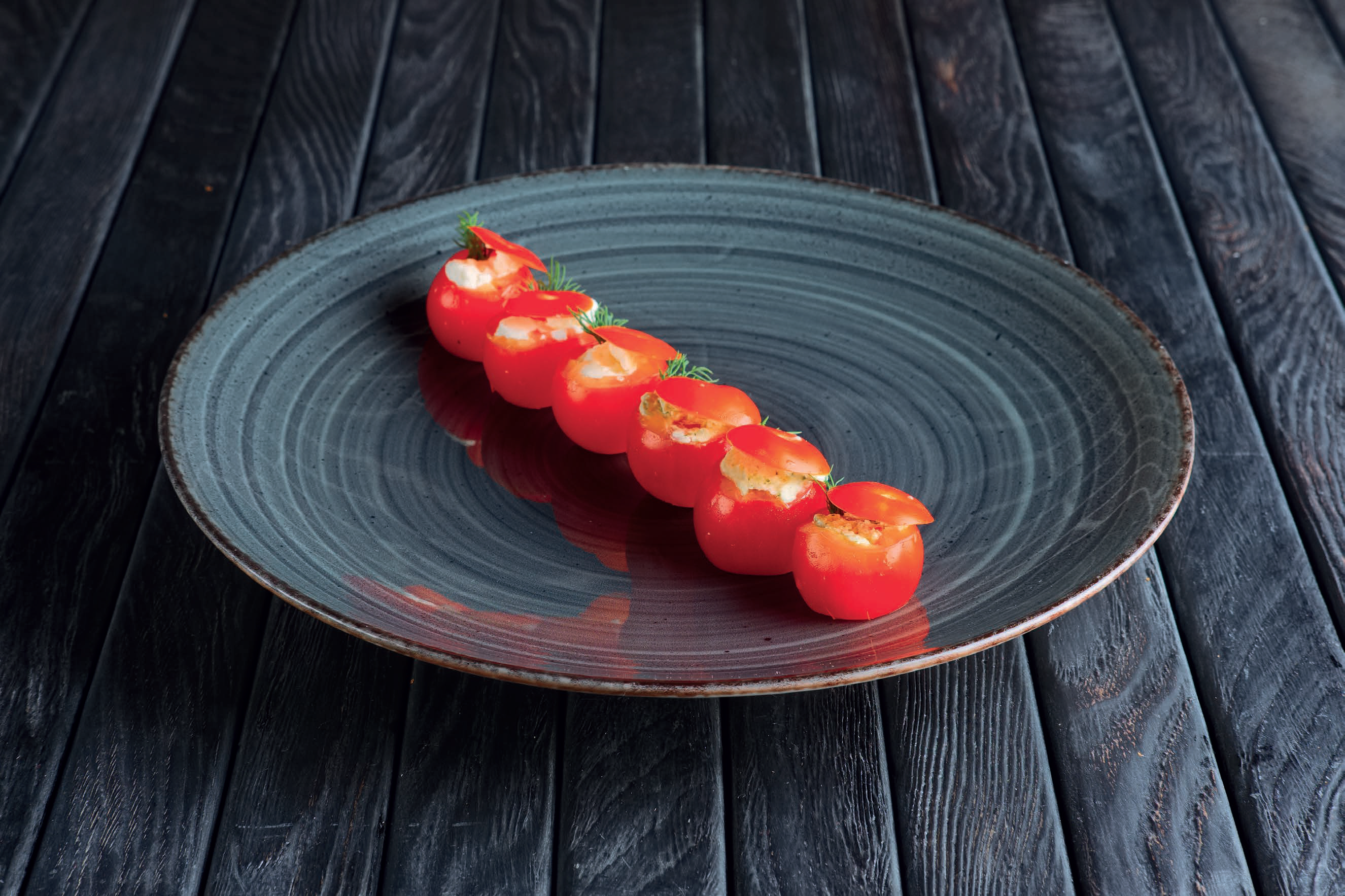 Tomates cerise farcies au chèvre frais